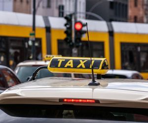 Afera taksówkowa w Gdańsku. Radna KO spryskana gazem, kierowca oskarża o znieważenie!