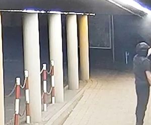 Wandale zniszczyli tablicę Pawła Adamowicza i wulgarnie obrazili prezydentkę miasta