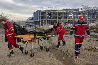 Zmasowany atak rakietami i dronami. Śmiercionośne zjawisko. Putin wykorzystuje sytuację