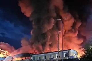 Ogromny pożar w Mińsku Mazowieckiem. Kłęby czarnego dymu widać z daleka! 