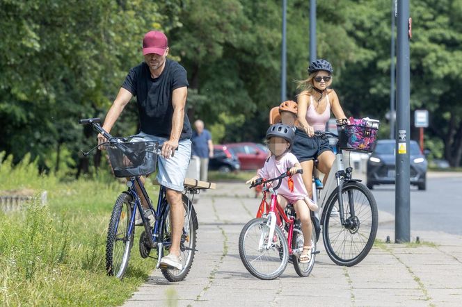 Agnieszka Kaczorowska i Marcin Rogacewicz wybrali się na rowery 