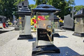 Dzień Mamy na cmentarzu