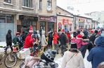 Parada w Mikołajów w Chorzowie na koniec Mikołajowego Festiwalu Czekolady z... owadami