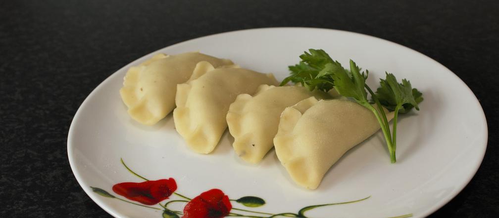 Włamali się do domu i...zjedli pierogi