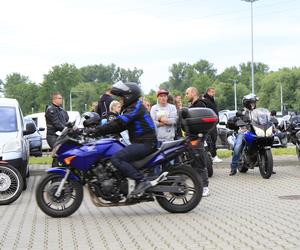 Przed Areną Lublin symbolicznie pożegnano dwójkę tragicznie zmarłych motocyklistów