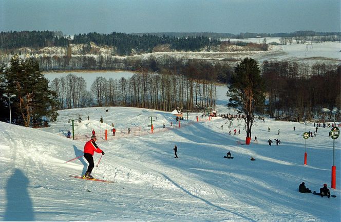 Ferie zimowe nie tylko w górach. Te kierunki także zachwycą zimowymi atrakcjami