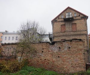 Opuszczona zabytkowa kamienica przy ul. Sienkiewicza w Białymstoku