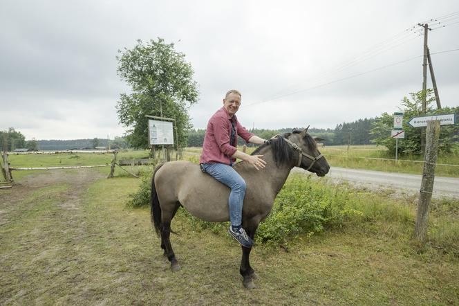 Minister rolnictwa Robert Telus z żoną i końmi 