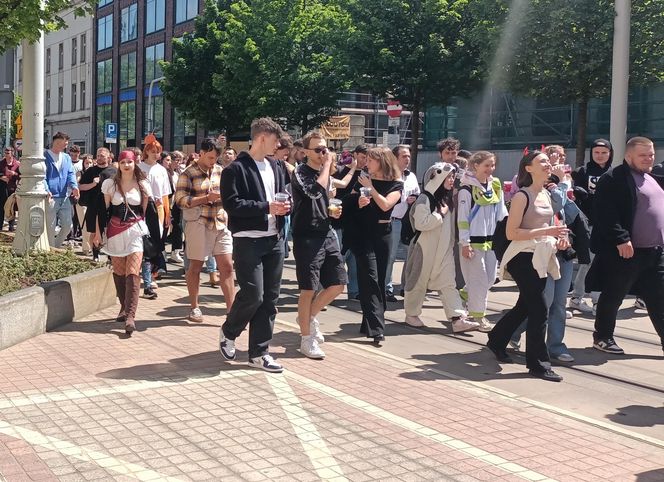 Korowód studencki rozpoczyna Juwenalia Śląskie 2025 w Katowicach