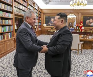 Kim Dzong Un zapewnia o bezwarunkowym wsparciu Rosji w wojnie z Ukrainą. Co ustalono na spotkaniu z Siergiejem Szojgu?