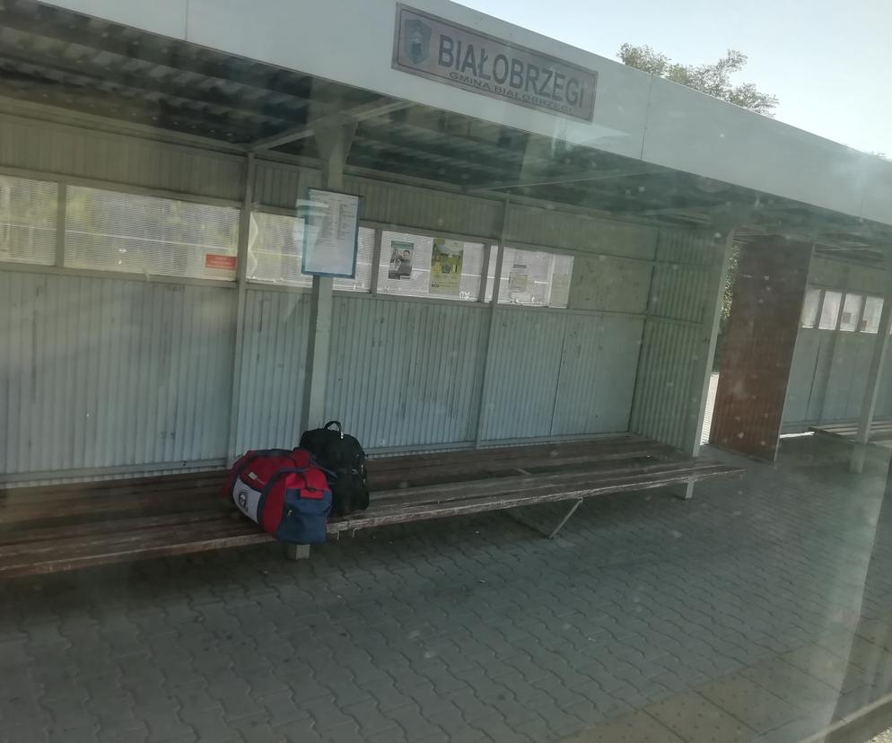 dworzec autobusowy w Białobrzegach 