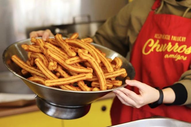 Smaczny weekend z food truckami w Sławnie! Restauracje na kółkach zaparkują na Placu Wyszyńskiego 