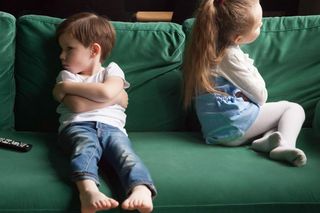 Tak wychowujesz wrogów, a nie rodzeństwo. Psycholożka ostrzega przed tymi błędami