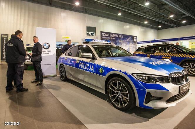 Oznakowane policyjne BMW serii 3 (G20)