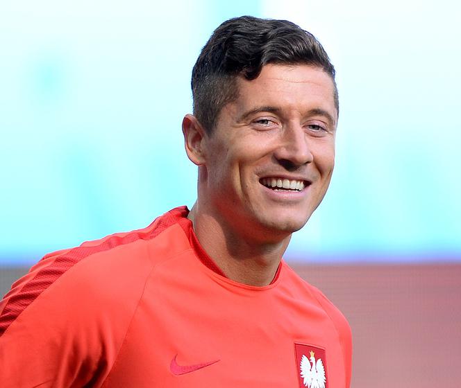 Robert Lewandowski odejdzie z Bayernu? Niepokojące doniesienia, agent Polaka ma na niego plan