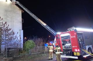   Wyskoczyli z okna przed płomieniami. Jedna osoba nie żyje, druga jest w ciężkim stanie