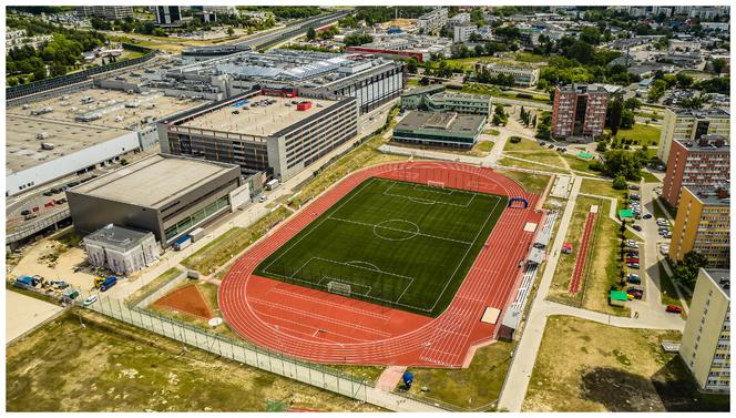 Nowy stadion Politechniki Świętokrzyskiej już otwarty. Robi wrażenie! [ZDJĘCIA]