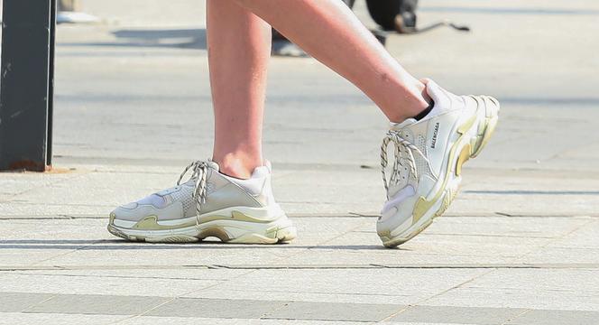 Idol nastolatek przyłapany przez paparazzi w stolicy!