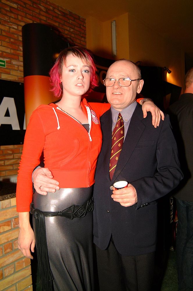 Tak Mateusz i Matylda Damięccy wspominali swojego tatę w Dzień Ojca. Każde po swojemu