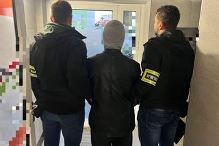 Atak 16-letniego nożownika w Rzeszowie. Miał na głowie maskę przeciwgazową 