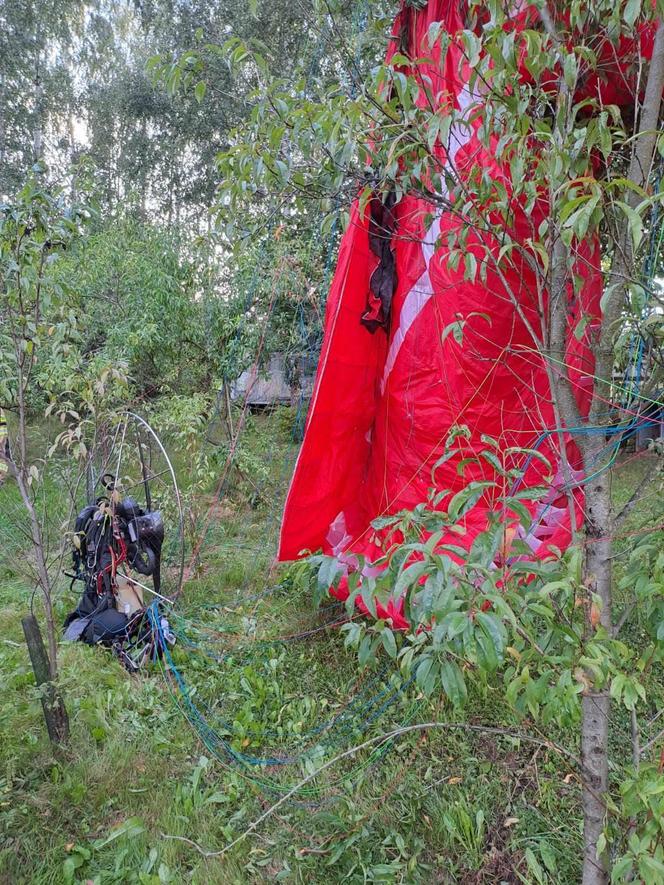 Wypadek motolotni koło Lubania. 8-letnia dziewczynka trafiła do szpitala 