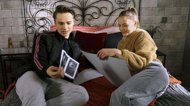 Barwy szczęścia, odc. 2021. Julita (Katarzyna Sawczuk), Józek (Patryk Pniewski)