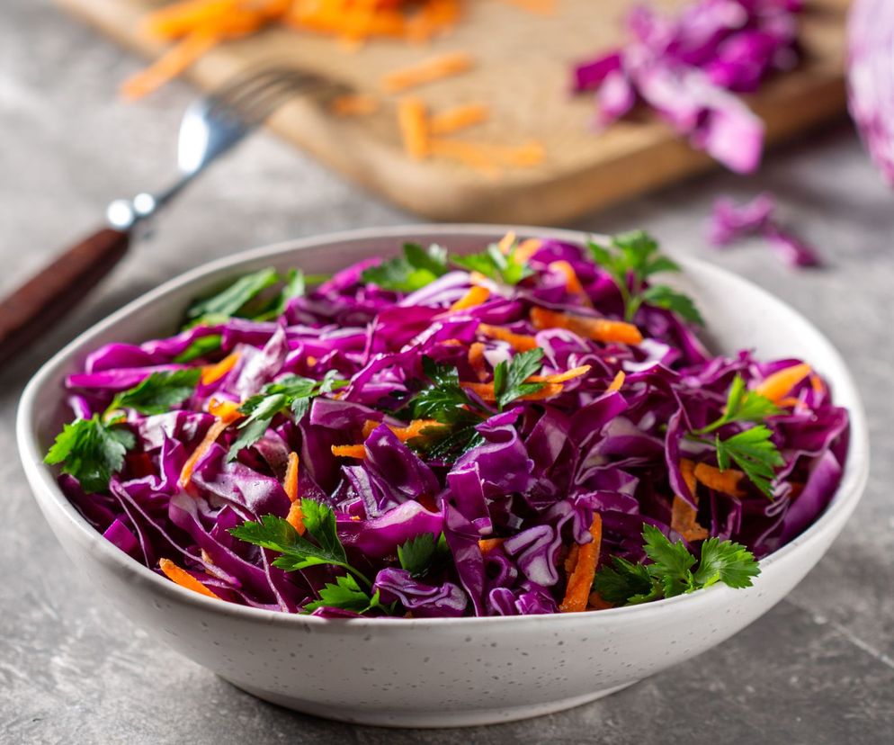 surówka z czerowonej kapusty