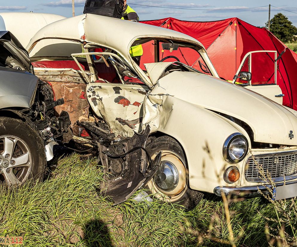 Dwie osoby zginęły, 4-osobowa rodzina w szpitalu! Makabryczny finał długiego weekendu