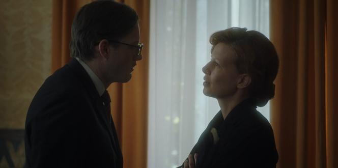 Dom pod Dwoma Orłami odc. 10. Zofia Szablewska (Karolina Gruszka), Karl Weber (Adrian Zaremba)