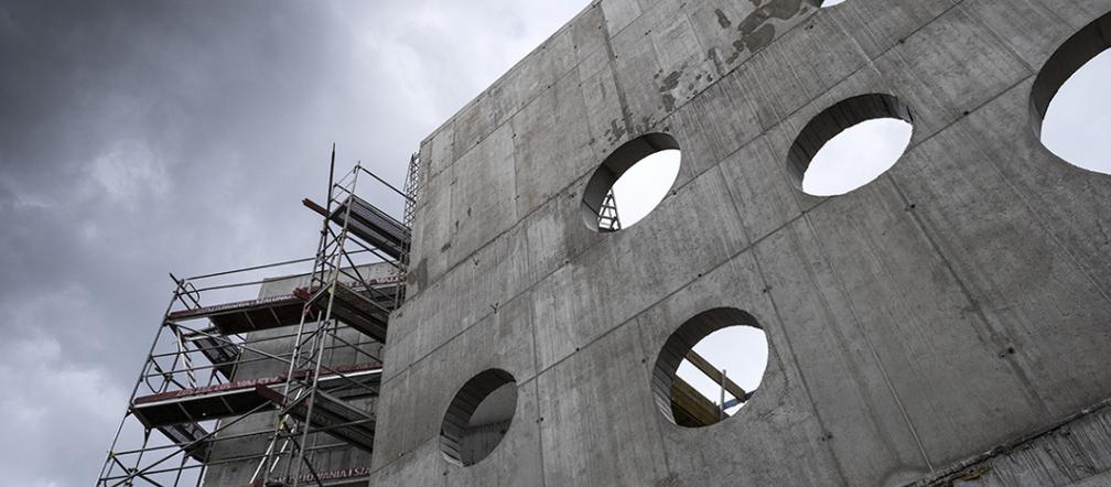 Basen elanowski w Toruniu rośnie w oczach. Zobaczcie postępy na placu budowy!