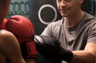 M jak miłość na planie. Martyna (Magdalena Turczeniewicz), Jakub (Krzysztof Kwiatkowski) 