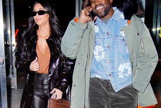 Kim Kardashian i Kanye West w Paryżu. Ona pozuje w obcisłej sukience, a on pałaszuje KFC!