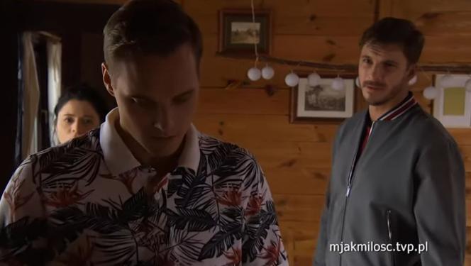 M jak miłość odc. 1460. Iza (Adriana Kalska), Olek (Maurycy Popiel), Marcin (Mikołaj Roznerski)