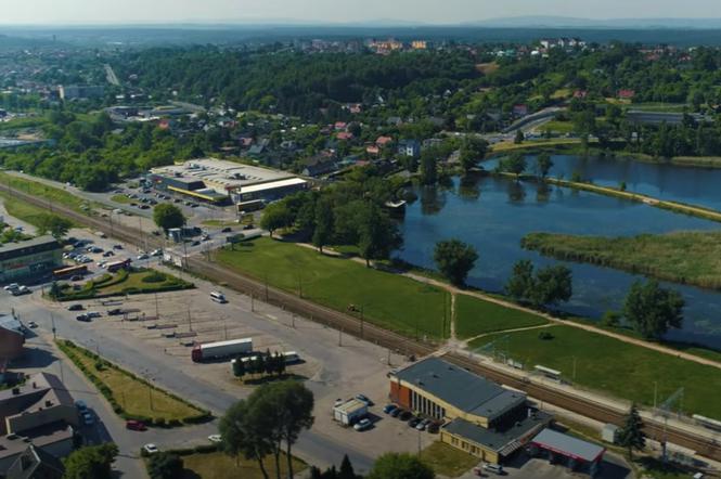 Lecimy w miasto! Zobaczcie jak pięknie wyglądają Starachowice z lotu ptaka