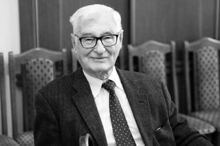 Zmarł wybitny uczony z UMK w Toruniu. Prof. Andrzej Kossakowski miał 82 lata