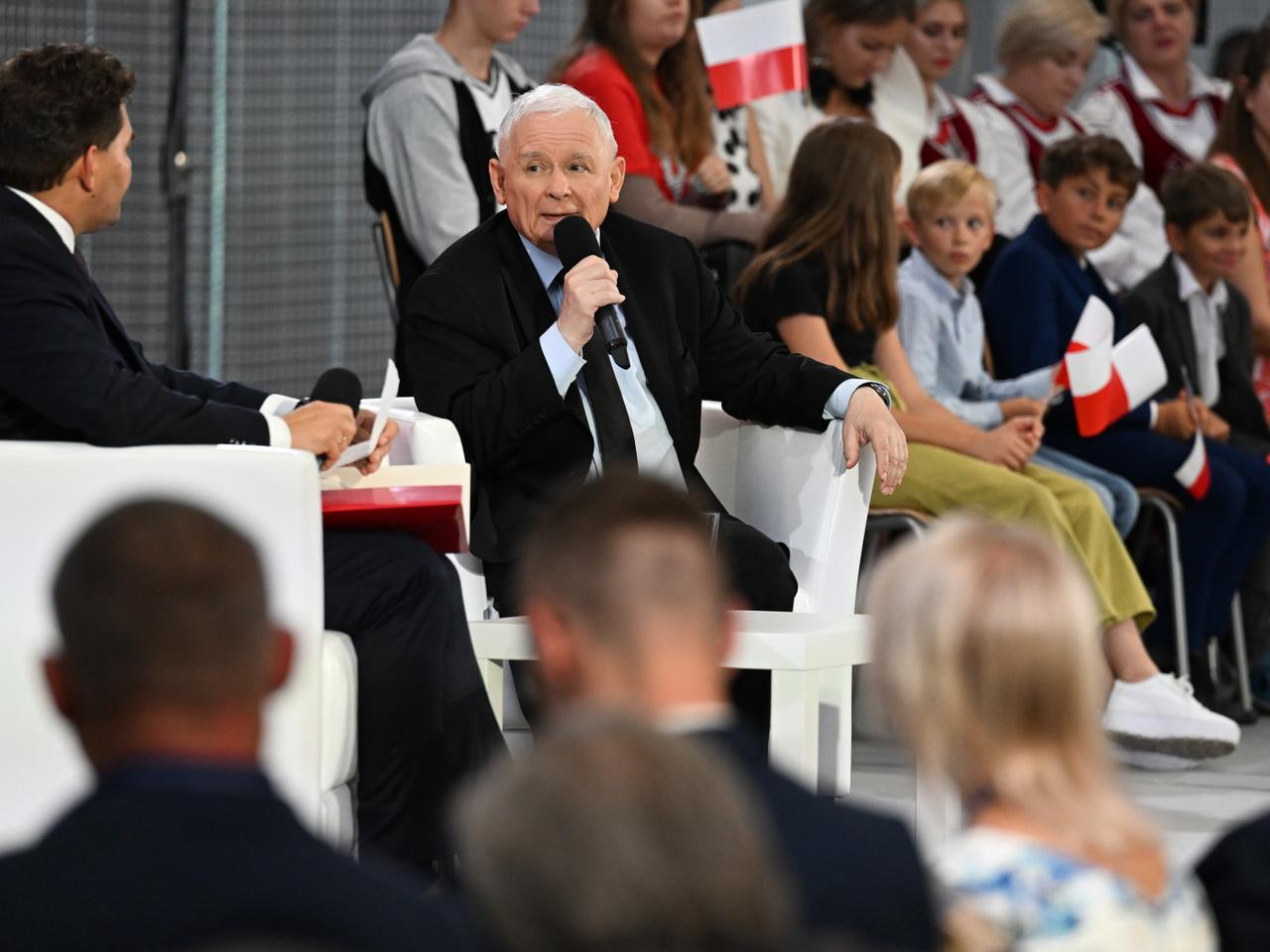 Jarosław Kaczyński w Stalowej Woli:  Sprawa reparacji jest stawiana dlatego, że jesteśmy poważnym państwem