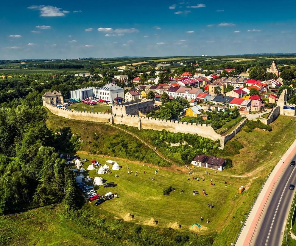 Szydłów polskie Carcassonne”