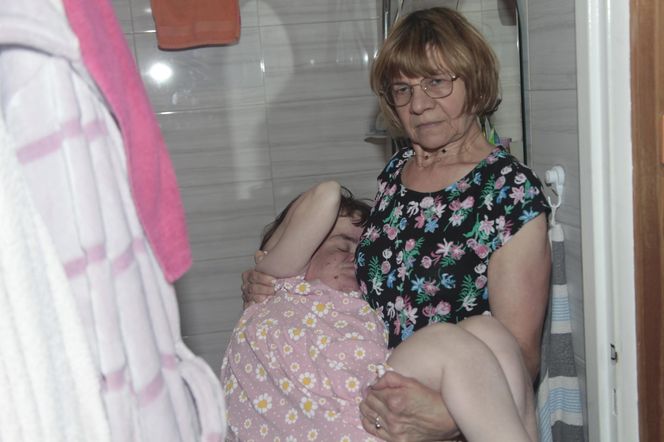 Siedlce. Kupmy Karolinie podnośnik do kąpieli 