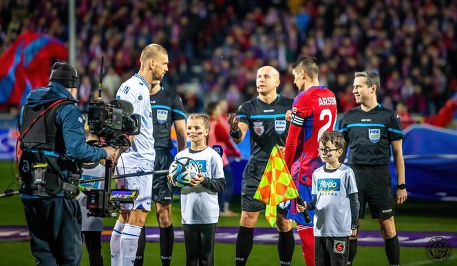 Raków Częstochowa kontra Lech Poznań 4:0. Tak bawili się kibice