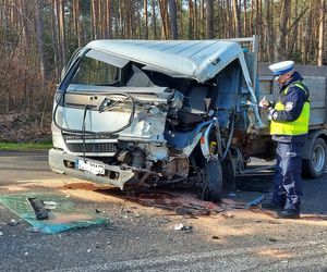 Na DK 42 w Brodach ciężarówka zderzyła się z osobówką