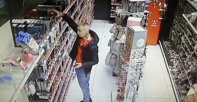 Katowice: Wszedł do drogerii i ukradł perfumy. Rozpoznajesz go? 