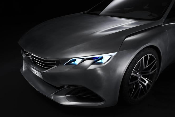 Peugeot Exalt Concept: szałowe 4-drzwiowe coupe 