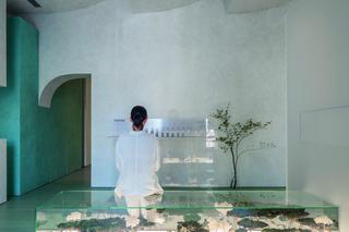 Pekińska klinika urody „Exhibition  of Frozen Time” projektu pracowni  Waterfrom Design