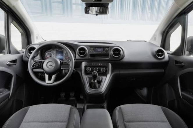 Mercedes-Benz Citan (2022) - wnętrze