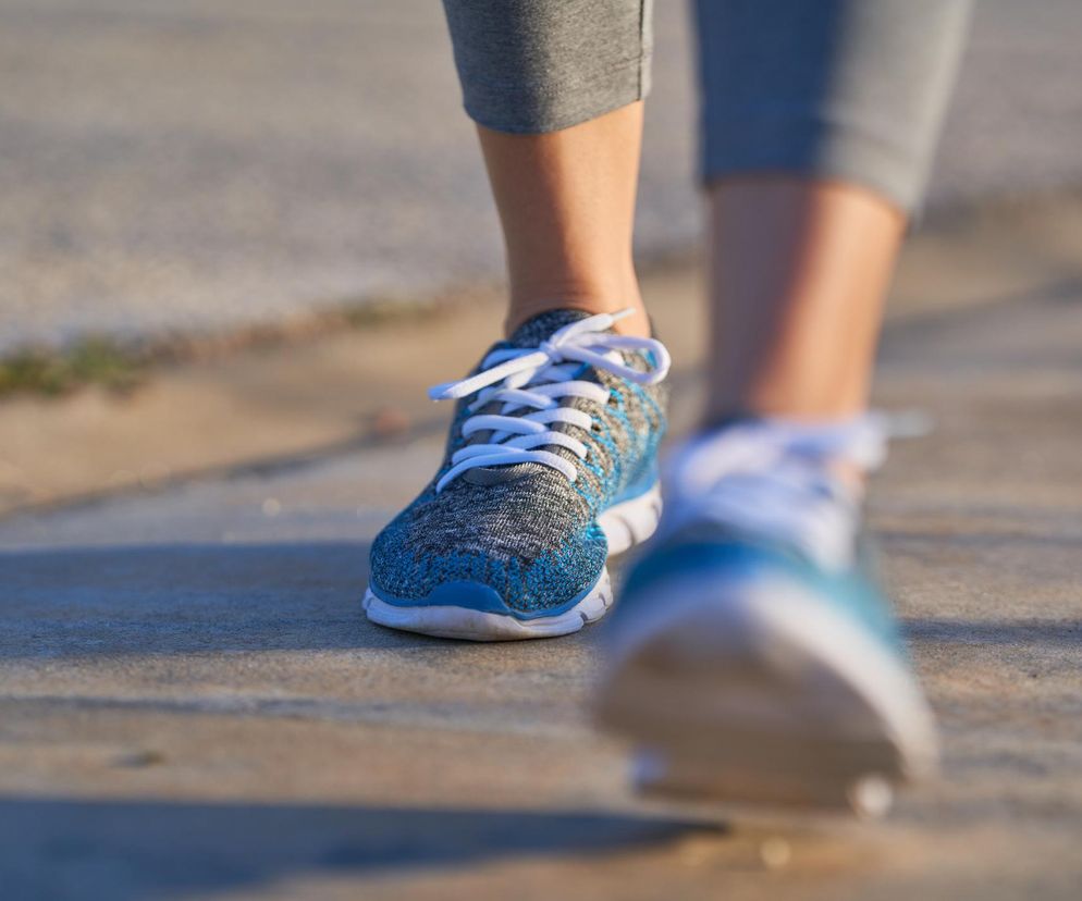 Mniejsza oponka, smuklejsze uda. Wystarczy, że zastosujesz te proste triki 