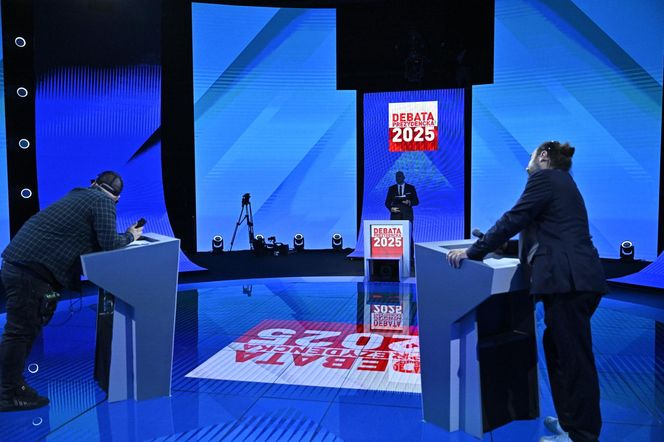 Ostatnie chwile przed debatą kandydatów