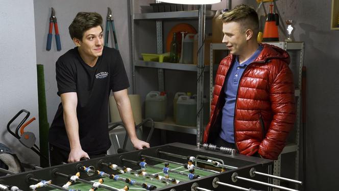 Barwy szczęścia, odc. 2044. Justin (Jasper Sołtysiewicz), Patryk (Konrad Skolimowski)