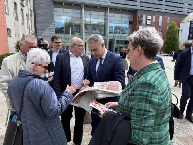 Wicepremier K. Gawkowski wspierał w Bydgoszczy Rafała Trzaskowskiego