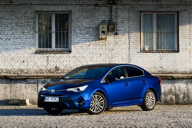 TEST Toyota Avensis 2.0 D4-D Prestige: porządny sedan