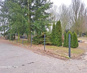 W Manieczkach złodzieje zdemontowali ogrodzenie cmentarza